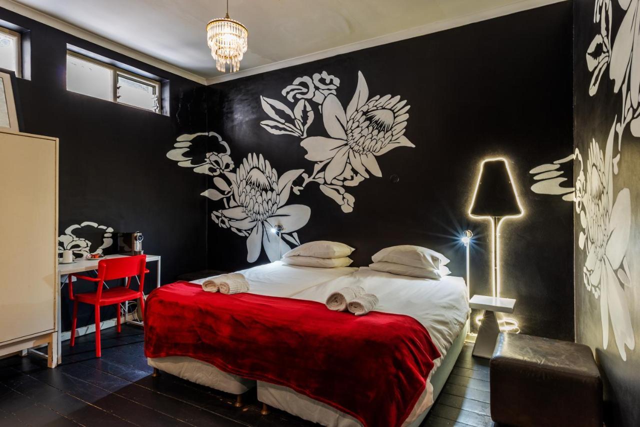 Daddy Long Legs Art Hotel Кейптаун Екстериор снимка