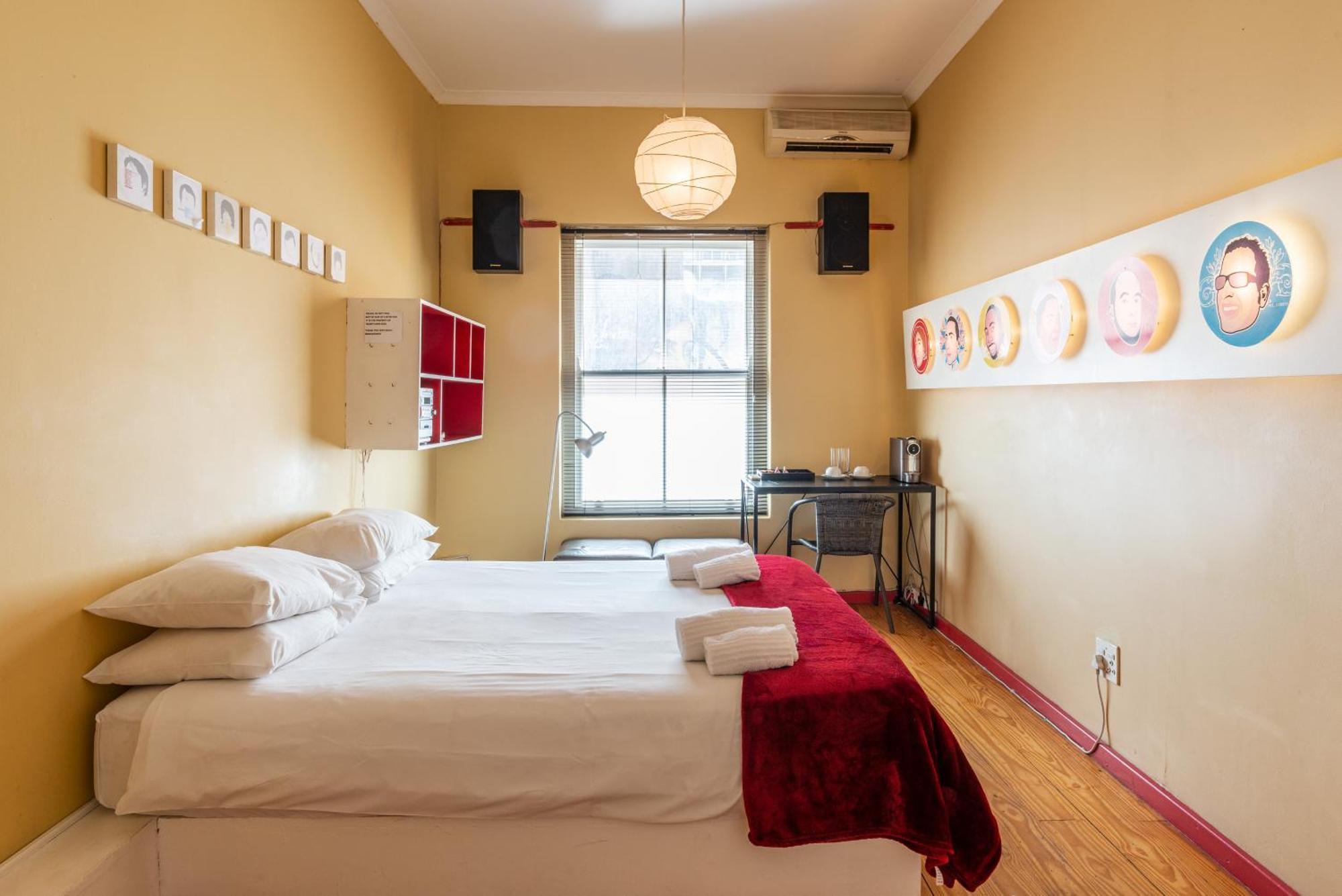 Daddy Long Legs Art Hotel Кейптаун Екстериор снимка